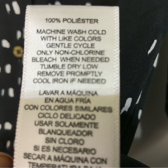 Sofia Vergara dotted button up blouse with gold buttons sz small like new - Picture 6 of 7